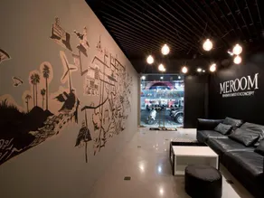 Me Room Hotel - Image 3