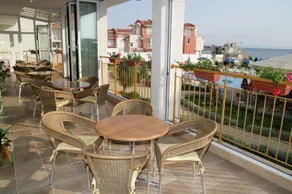 Hotel Sunny - Image 2