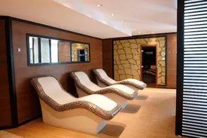 Local Stay - Image 2