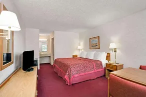 Days Inn by Wyndham Joelton/Nashville - Image 4