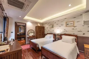V Heritage Villa Chiang Mai - Image 2