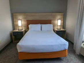 Candlewood Suites Wilson - Image 3