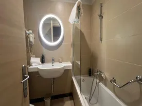 Hotel Regal & Apartments - Image 4