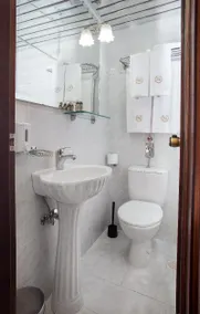 Santa Beach Hotel - Image 2