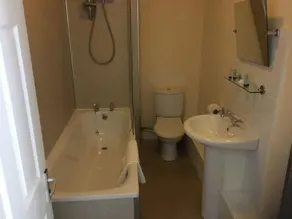 The Dock Inn - Image 3