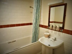 The Roebuck Inn - Image 3