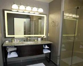 DoubleTree by Hilton Bemidji - Image 5