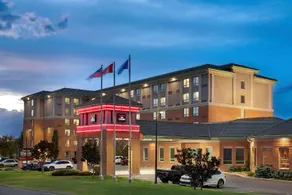 Royal Hotel Calgary, Trademark Collection by Wyndham - Image 4