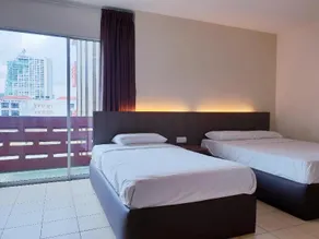 Grand Champagne Hotel - Image 3