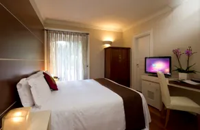 Town House 31 - Image 2