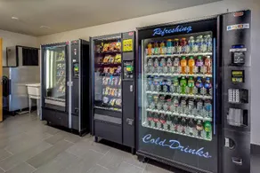 Aptel Studio Hotel - Image 5