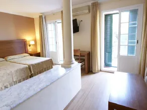 Hotel Doho - Image 2