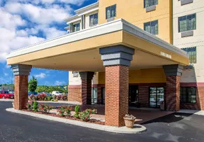 Comfort Suites - Image 2