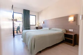 Hotel & Apartments Loar Ferreries - Image 5