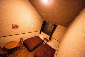 Lodge Raven - Image 4