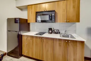 Aptel Studio Hotel - Image 4
