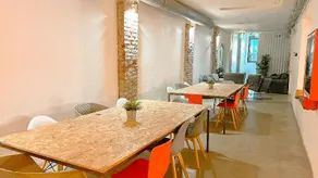Queen Hostel - Image 4