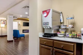 Comfort Inn Acworth - Image 4