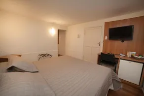 NHM Hotel - Image 4