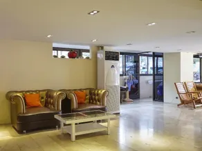 Au Bon Hostel - Image 2
