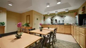 Hawkinsville Inn & Suites - Image 4