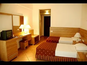 Boulevard Hotel - Image 4