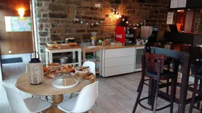 Hotel Gwenva - Image 2