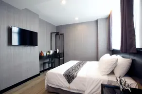 M1 Hotel North Point - Image 2