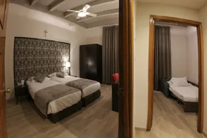 Notredame Guest House - Image 5
