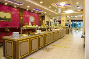Santa Beach Hotel - Image 5