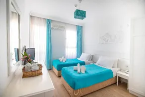 Yeni - Image 2