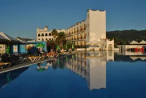 Hotel Club La Playa - Image 5