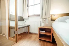 Single room, shower, toilet, facing the forest - Image 4