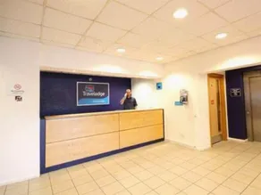 Travelodge Portsmouth - Image 3