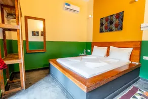 La Fotana Restaurant And Bungalows - Image 4