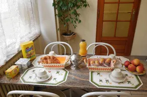 Hotel le Petit Chateau (ex hotel des amis) - Image 4