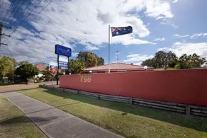 Comfort Inn Lake Macquarie - Image 2