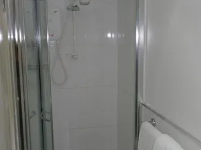 Gleniffer Hotel - Image 5