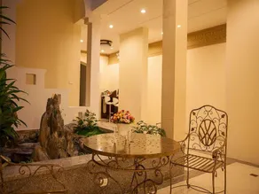 Spring Flower Hotel - Image 5