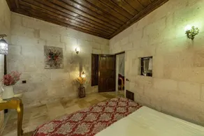 Aurora Cave Hotel - Image 2