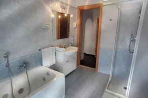 Hotel Bolognese - Image 2