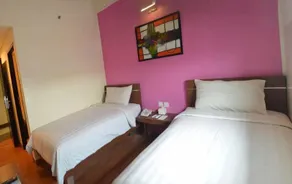 Nite & Day Jakarta Bandengan - Image 3