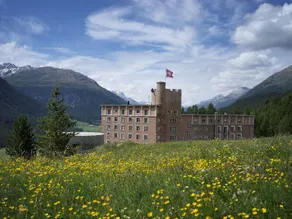 Castell - Image 4