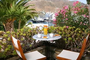 Poseidon Hotel - Image 5