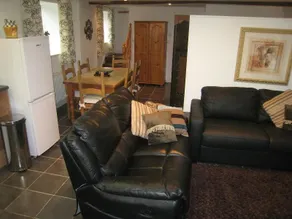 Romeo Cottage - Image 2