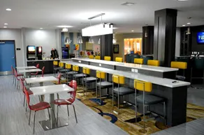 Best Western Plus Airport Inn - Image 5