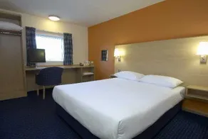 Travelodge Liverpool Central Hotel - Image 2