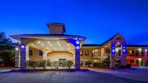 Best Western Huntsville Inn & Suites - Image 4