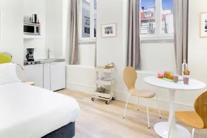 Lisbon Serviced Apartments Ascensor da Bica - Image 2