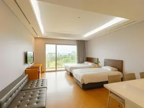 Shineville Luxury Resort - Image 3